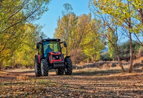 ArmaTrac трактор 6